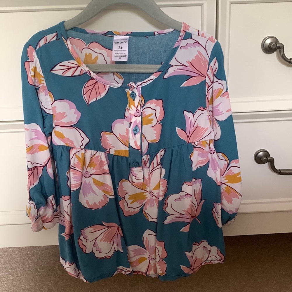 Carter's 3T girl's floral top. Never worn!